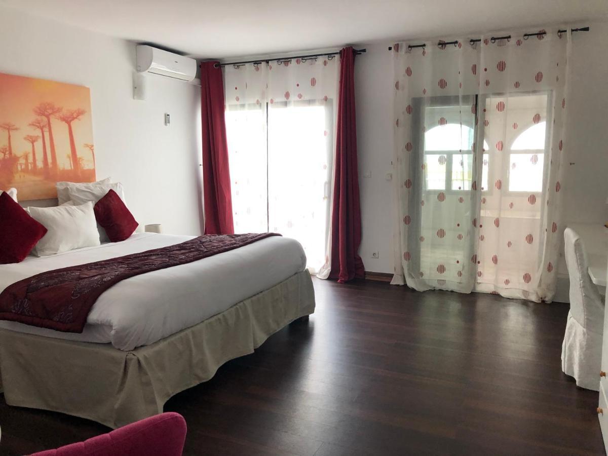 Residence Hoteliere Oceane リーブルヴィル エクステリア 写真