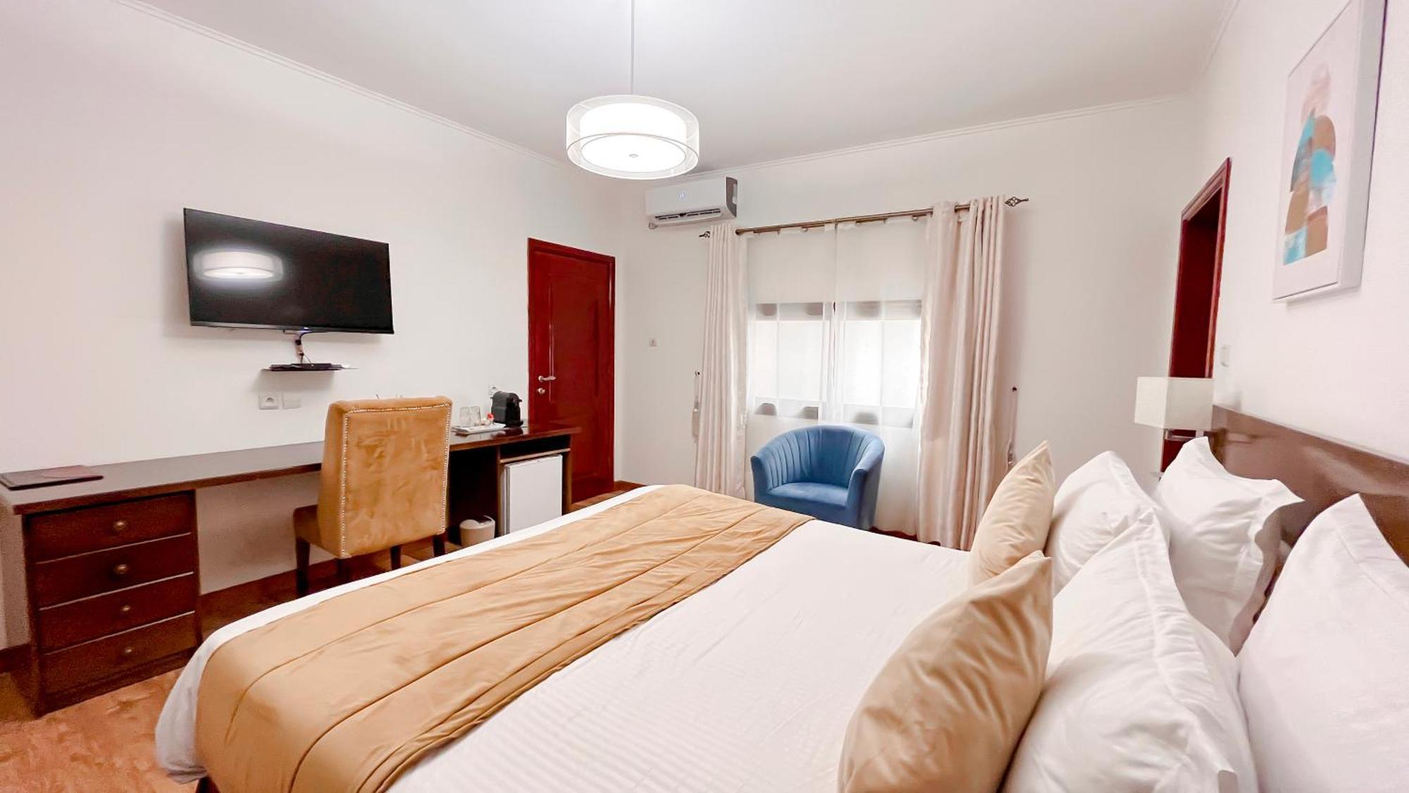 Residence Hoteliere Oceane リーブルヴィル エクステリア 写真