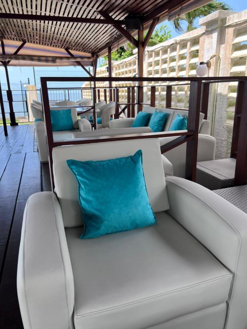 Residence Hoteliere Oceane リーブルヴィル エクステリア 写真