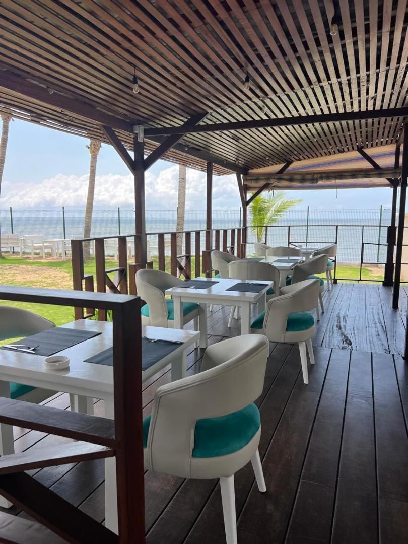 Residence Hoteliere Oceane リーブルヴィル エクステリア 写真